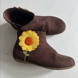 Gymboree size 2 boots